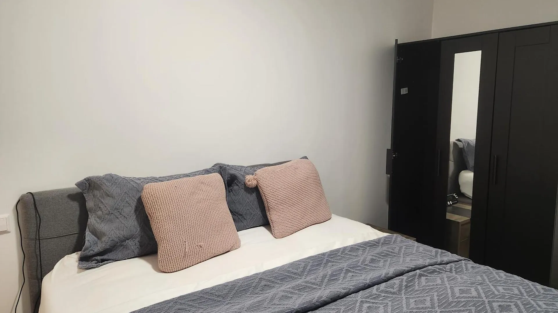 Nike Pallas 2 Beds Luxembourg Luxembourg